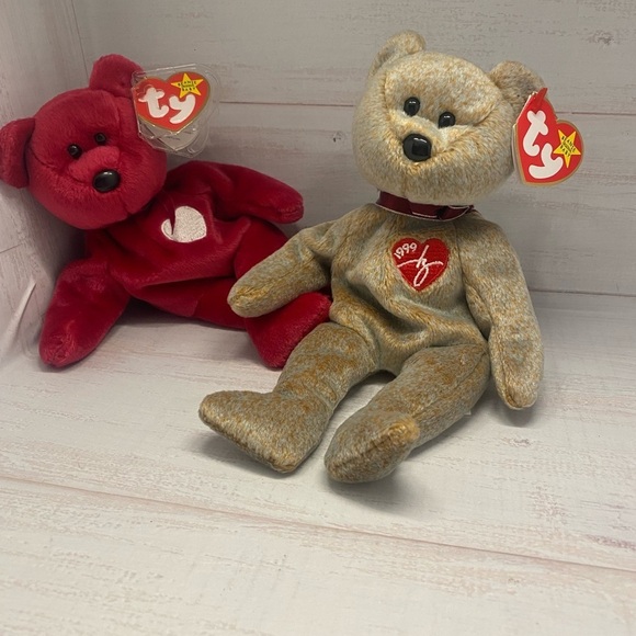 Valentina Rare Bennie baby and the 1999 signature bear - Picture 5 of 13